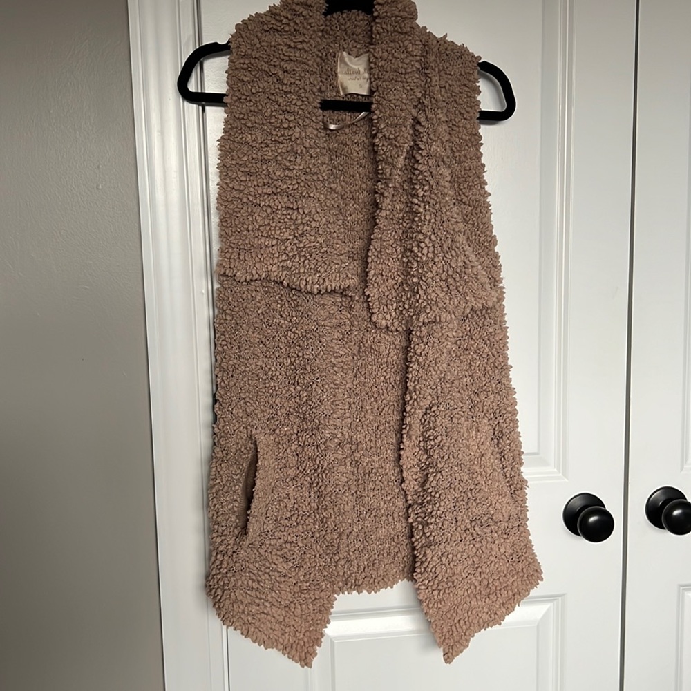 Altard State Size Small Sherpa Vest